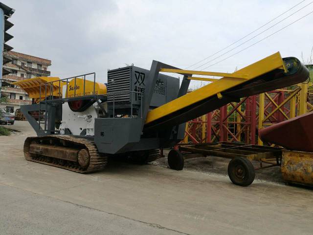 雙博制造-那樓施工現(xiàn)場(chǎng)設(shè)備調(diào)試